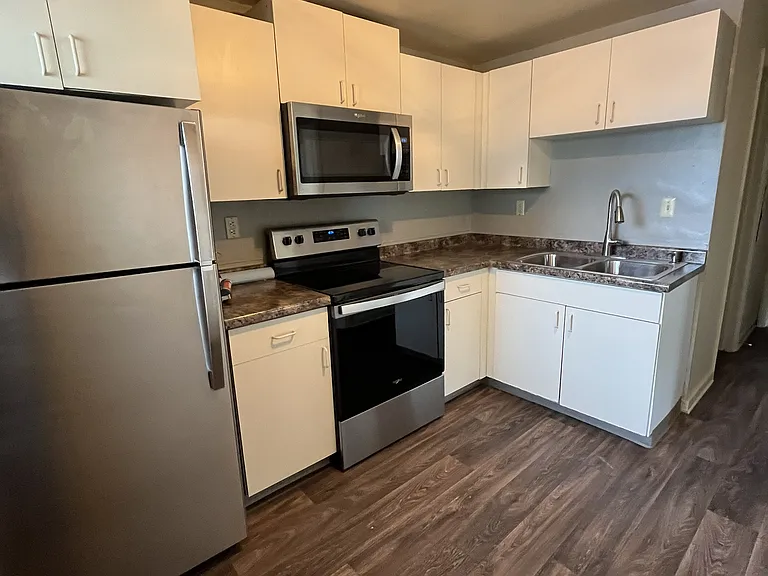 820A Pennsylvania Ave #204 — Photo 2