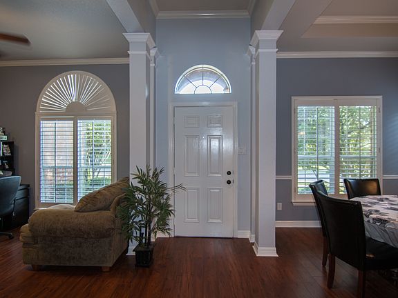 2nd image of 1173 Valley Oaks Dr