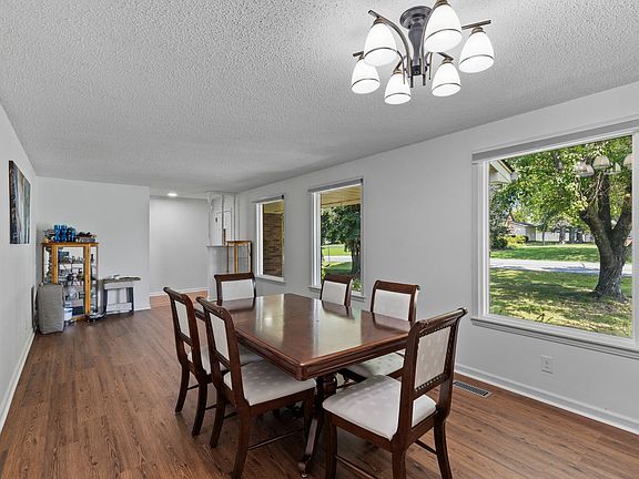 5th image of 110 Sam Davis Dr