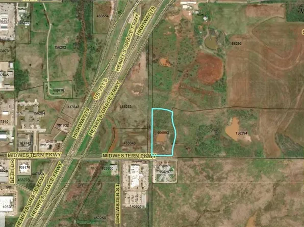 600 Midwestern Pkwy E, Wichita Falls, TX 76302