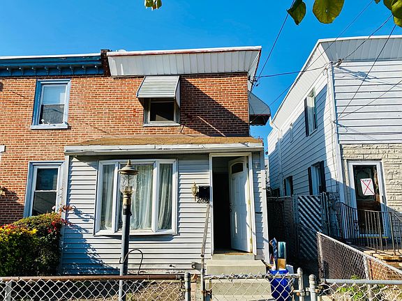 2nd image of 2608 Coral St