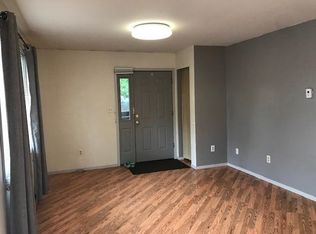 302 Lionheart Ct APT 2, Anchorage, AK 99508