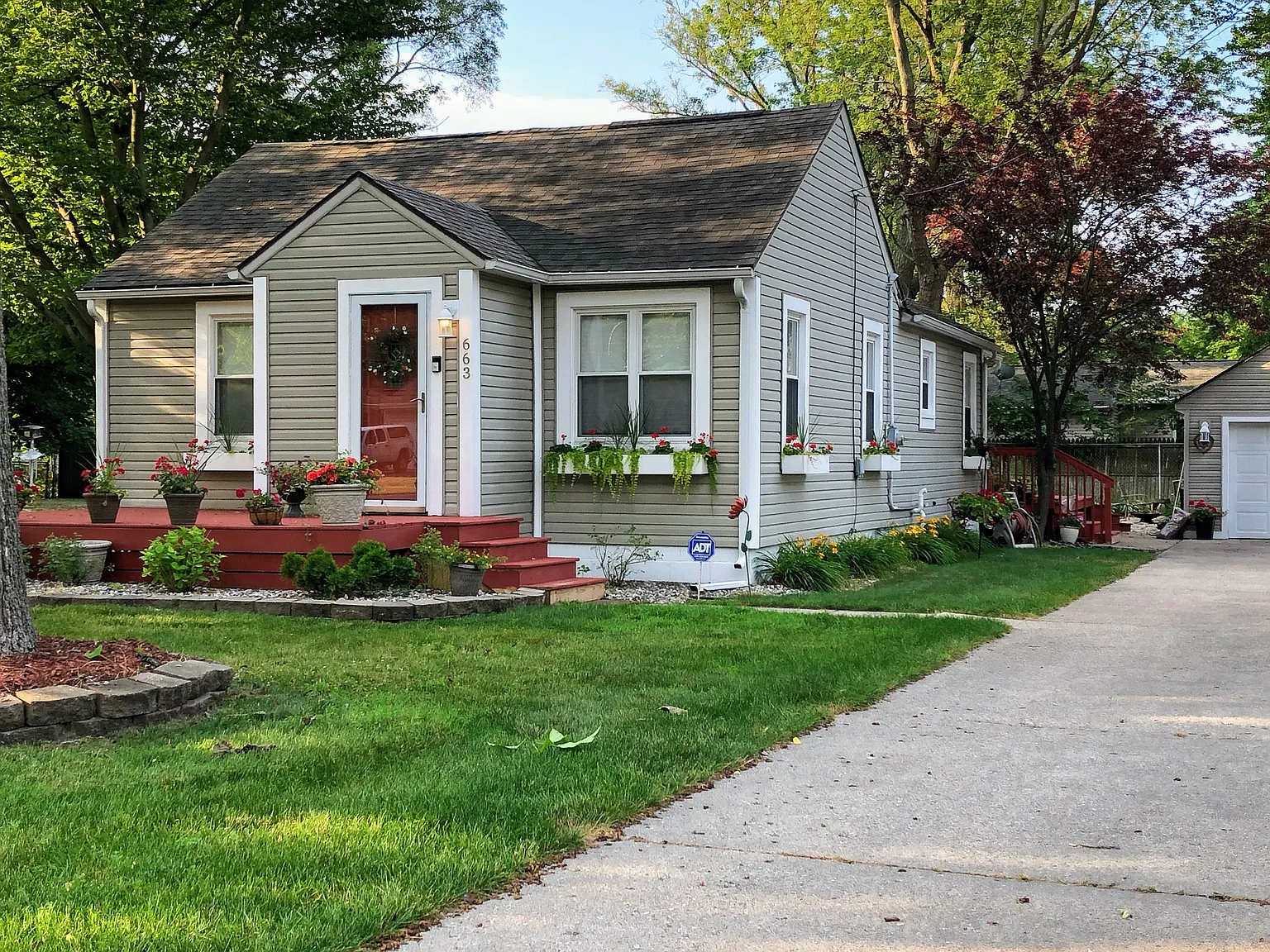 663 Aue Rd photo 1