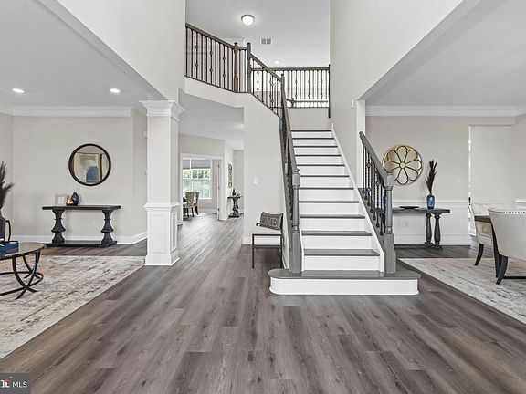 7th image of this home