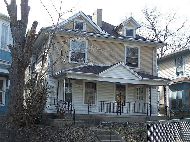 2nd image of 125 Rockwood Ave