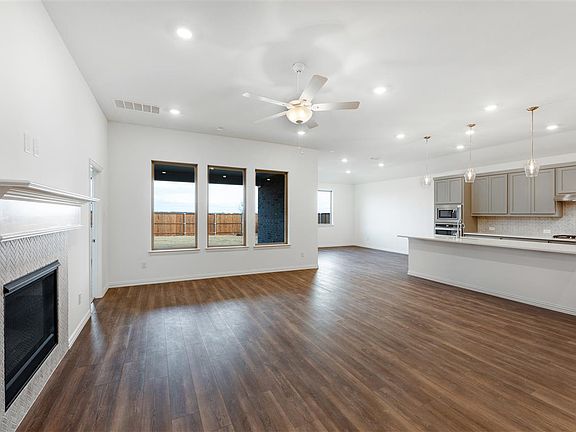 Gateway Parks - Martin Interior Image 3