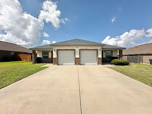 4507 Skyflower Ln Photo 1