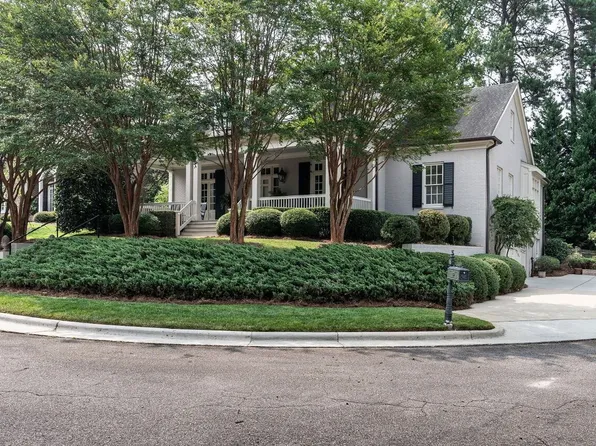2409 Lewis Grove Ln, Raleigh, NC 27608