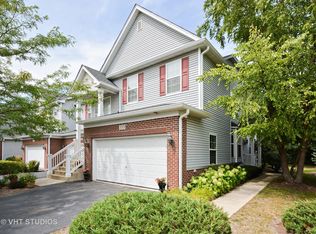 353 Ridge Rd, North Aurora, IL 60542