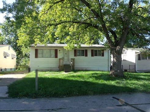 1st image of 1140 Baron Ave