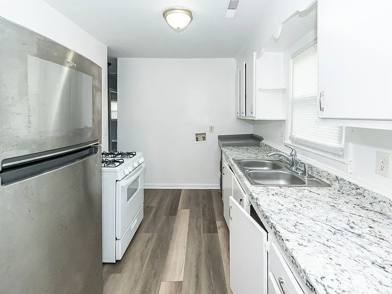 2914 Charlene Dr — Photo 9