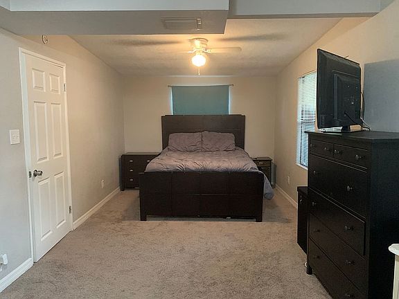 3rd image of 1444 Poinciana Dr