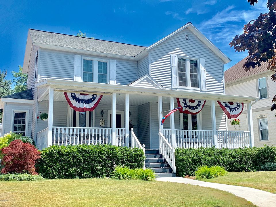 1st image of 528 Lake Ave