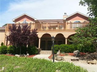 27 Quail Run Dr, Holiday Island, AR 72631