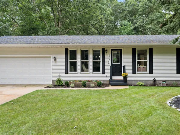 2349 Pillon Rd, Twin Lake, MI 49457