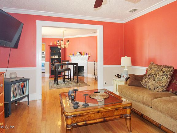 4th image of 1323 KIRBY Street