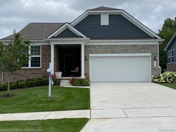 4117 Avery Rd, Lake Orion, MI 48362