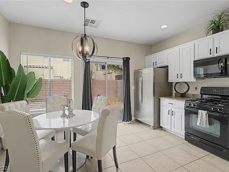 8136 Memory Lake Ave — Photo 9
