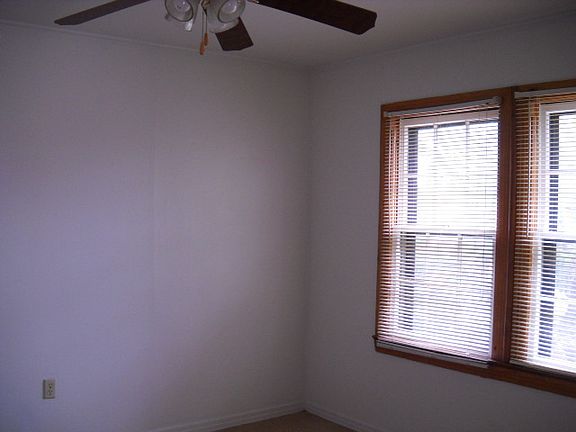 5th image of 1102 Blair St #A