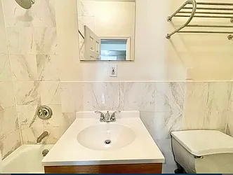 Rented by Century 21 Premier 