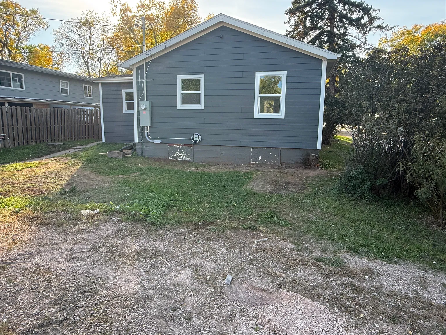 3 bed, 988 sqft, $1,600 — Photo 2