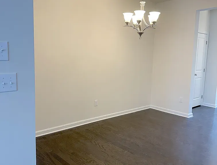 110 Cobblestone Dr — Photo 6