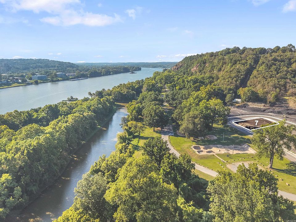 1st image of 7 River Rd