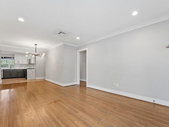 2nd image of 4614 Carleen Rd