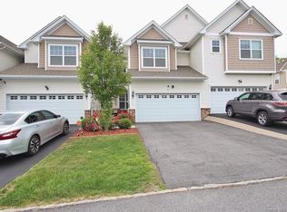 21 Lyndsey Ln, Middletown, NY 10940