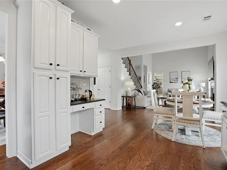 6261 Vinings Vintage Dr — Photo 14