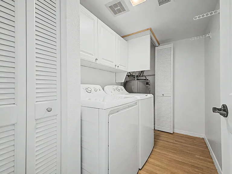 918 E Kristal Way — Photo 27