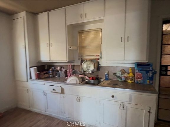 5th image of 453 W E St #F