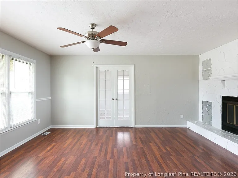 6714 Seaford Dr — Photo 5