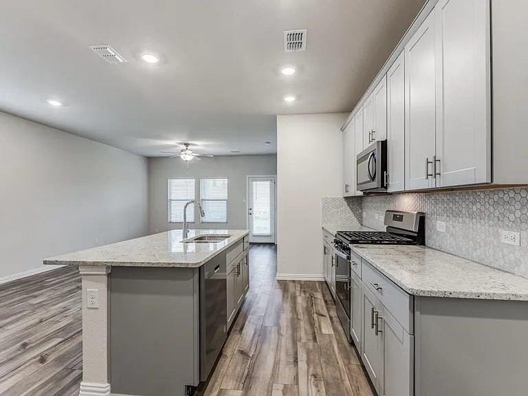 5011 Bellhurst Dr — Photo 12