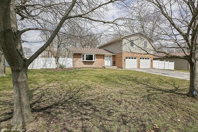 1st image of 12068 Forrest Dr