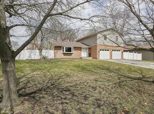 12068 Forrest Dr, Saint John, IN 46373
