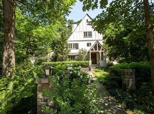 44 Hundreds Cir, Wellesley, MA 02481