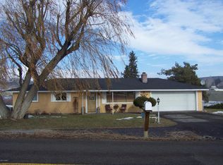11203 Summitview Ext, Yakima, WA 98908