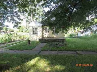 17361 Barlow St, Detroit, MI 48205