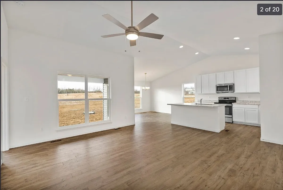 Building Photo - 443 Sweetgrass Dr
