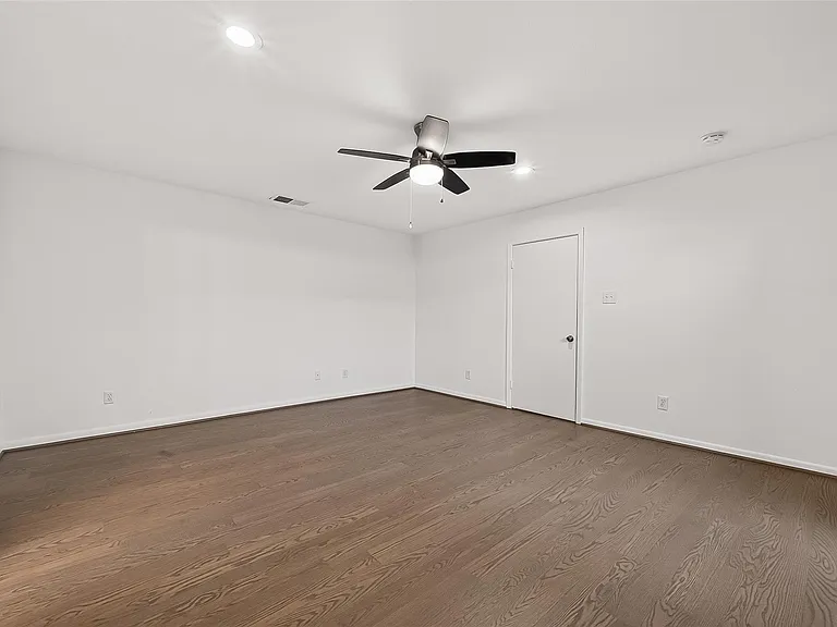 5524 Beverlyhill St #2 — Photo 45