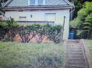 67 Grosvenor St, Athens, OH 45701