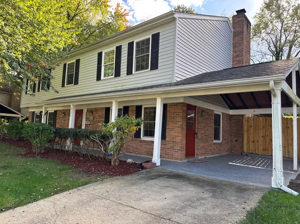 8108 Briar Creek Dr, Annandale, VA 22003