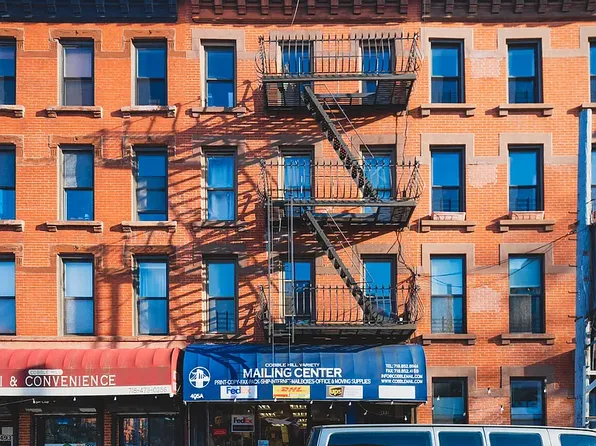 495 Henry St, Brooklyn, NY 11231