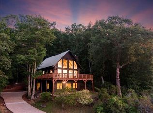 320 Mountain View Dr, Cleveland, GA 30528