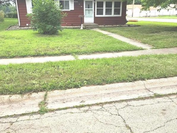 1702 19th Ave, Sterling, IL 61081
