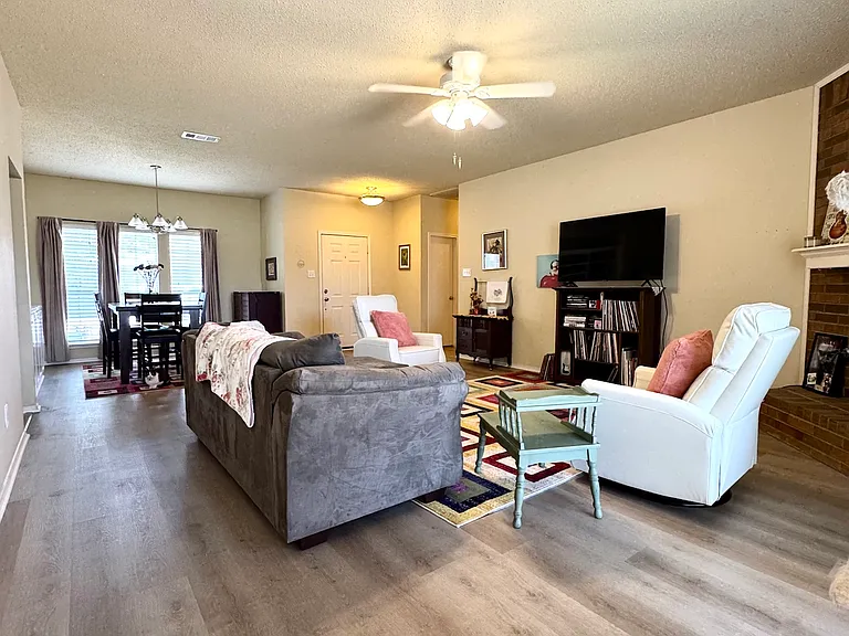 5512 Vineyard Ln — Photo 4