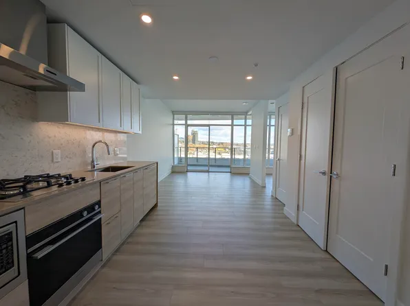 2381 Beta Ave #505, Burnaby, BC V5C 5N1