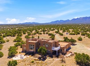 39 Gopeyka Canyon Rd, Cerrillos, NM 87010