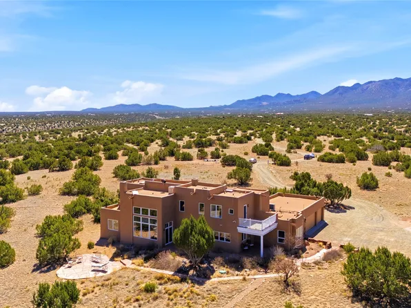 39 Gopeyka Canyon Rd, Cerrillos, NM 87010